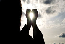 塞维利亚大胜瓦伦西亚，保持不败纪录